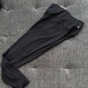 Lou @ Grey Black Leggings with Pockets XS